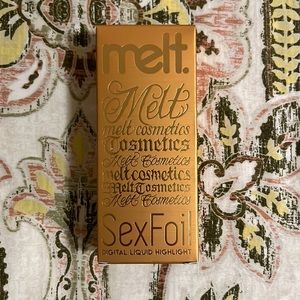 Melt Cosmetics SexFoil Digital Liquid Highlight💛